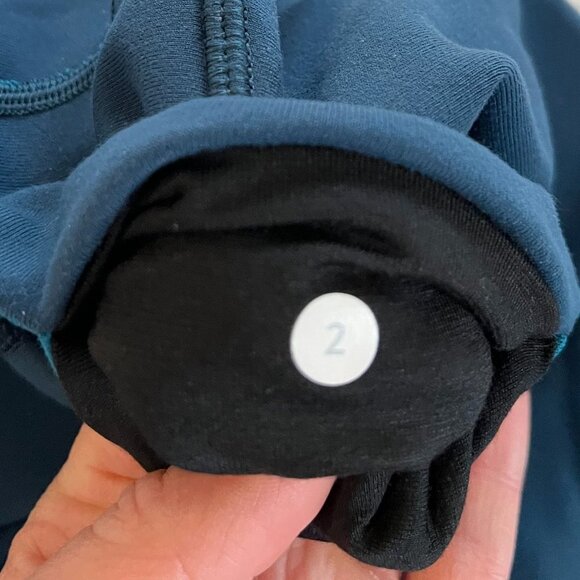 Lululemon Cropped Leggings - Picture 3 of 8